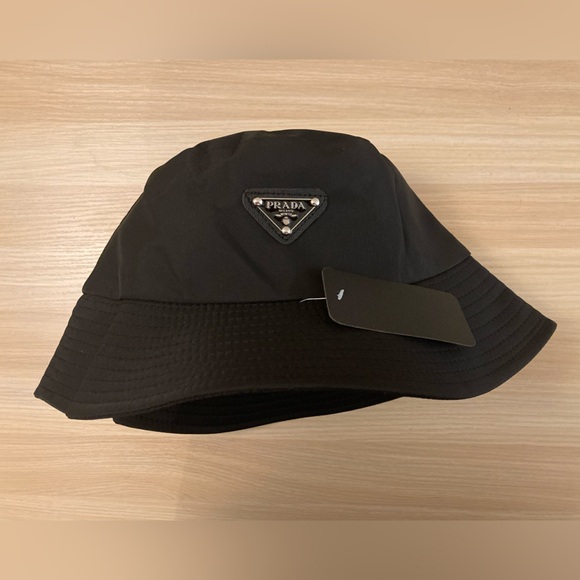 Prada Elegant Black Bucket Hat - Picture 1 of 3